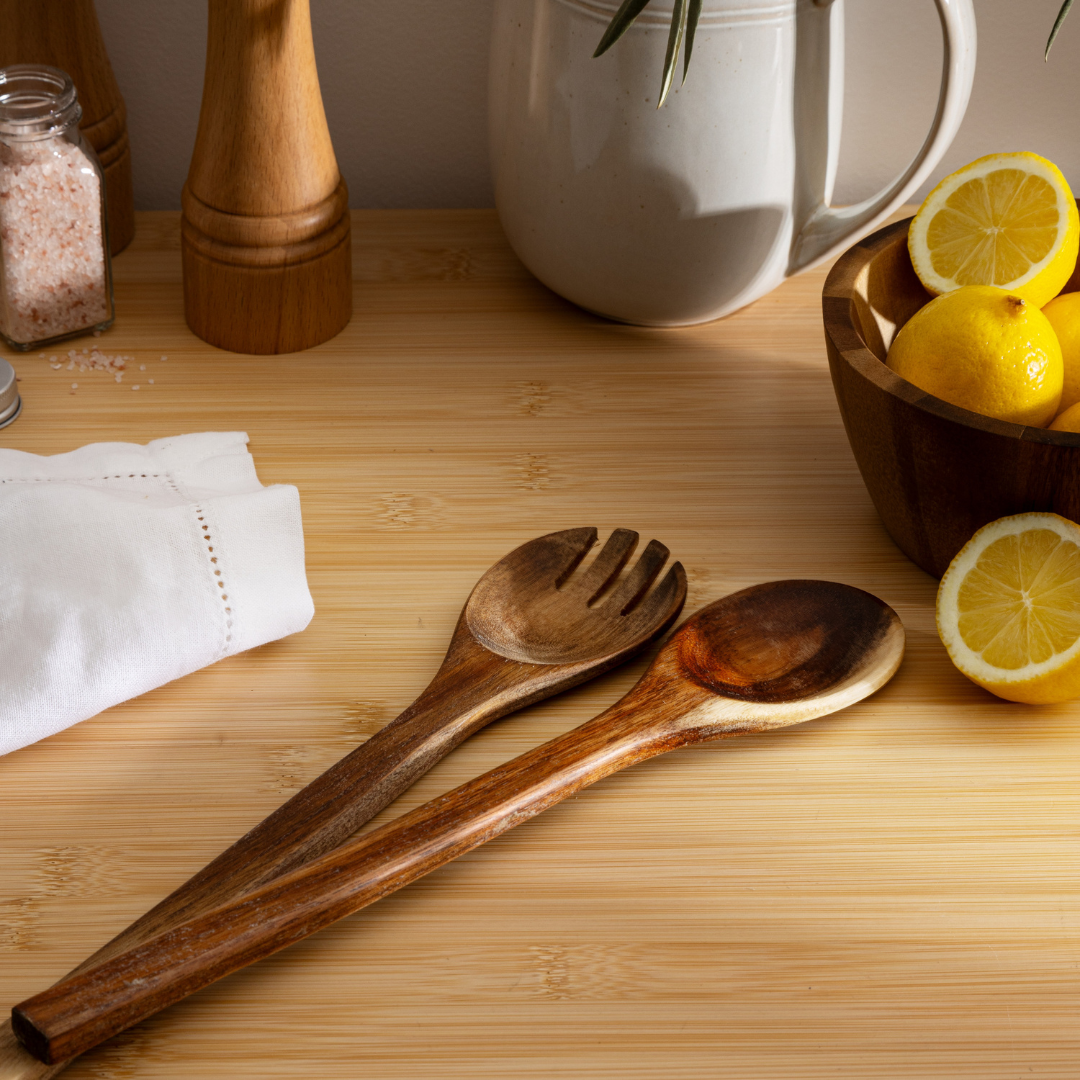 Set tacamuri servire salata lemn Salcam
