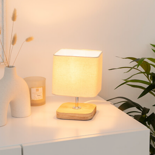 Lampa cu picior de Lemn